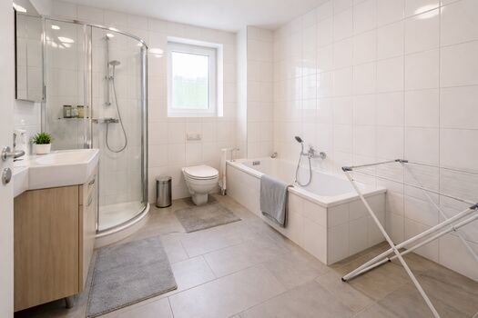 Top Lage, Top Preis: Mitarbeiterzimmer ab 16 Euro! Bild 4 Top Lage, Top Preis: Mitarbeiterzimmer ab 16 Euro! Bild 4