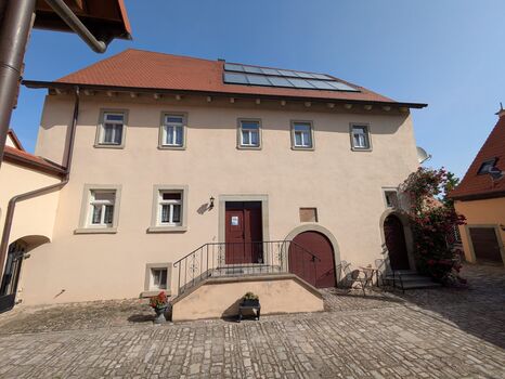 Hauptgebäude Hauptgebäude