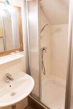 Dusche - Wc getrennt Dusche - Wc getrennt