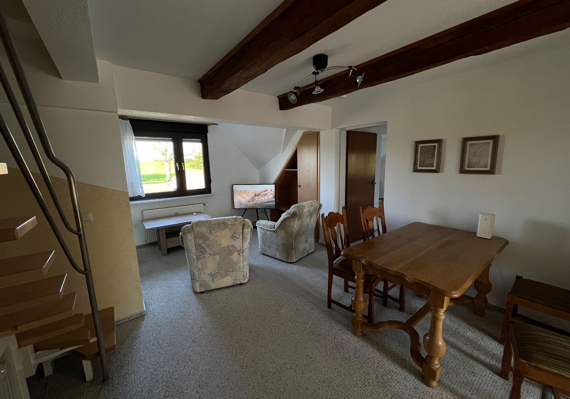 Wohnung links - Wohnbereich Wohnung links - Wohnbereich