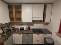 Voll ausgestattete Gemeinschaftsküche zur täglichen Nutzung. Voll ausgestattete Gemeinschaftsküche zur täglichen Nutzung.