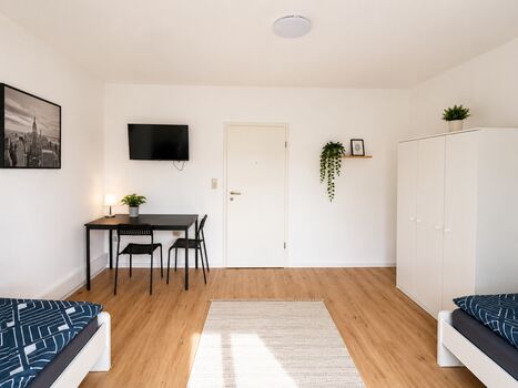 Große helle Wohnung in Top Lage! Picture 3 Große helle Wohnung in Top Lage! Picture 3