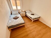 Vollausgestattetes Haus mit Terrasse und Parkplatz Bild 1 Vollausgestattetes Haus mit Terrasse und Parkplatz Bild 1