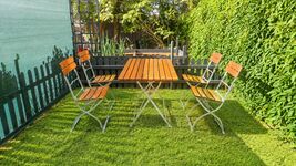 Sitzecke im Garten für Gäste Sitzecke im Garten für Gäste