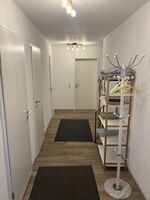 Wohnung 2: Flur mit Garderobe Wohnung 2: Flur mit Garderobe