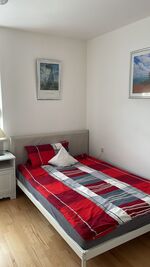 Einzelzimmer mit Waschbecken Einzelzimmer mit Waschbecken