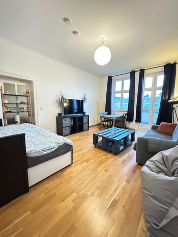 Zentrale Unterkunft in Berlin für Pendler & Handwerker – 3 Zimmer & WLAN Zentrale Unterkunft in Berlin für Pendler & Handwerker – 3 Zimmer & WLAN