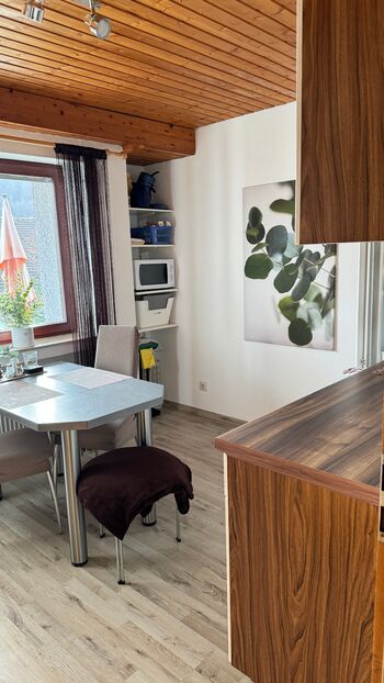 Küch mit Esstisch Küch mit Esstisch