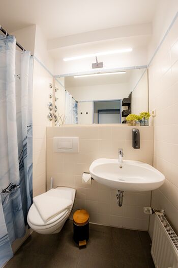 Come4Stay-Passau Monteure Balkon TOP Betten - bis zu 7 Pers Obrázok 4 Come4Stay-Passau Monteure Balkon TOP Betten - bis zu 7 Pers Obrázok 4