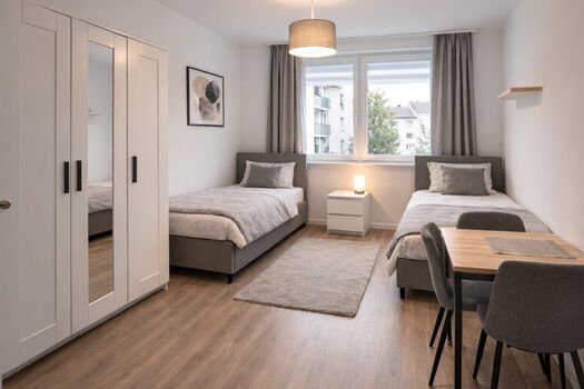 Top Lage, Top Preis: Mitarbeiterzimmer ab 16 Euro! Top Lage, Top Preis: Mitarbeiterzimmer ab 16 Euro!