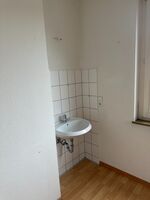Geräumige 4 Zimmer Wohnung mit Balkon Bild 6 Geräumige 4 Zimmer Wohnung mit Balkon Bild 6
