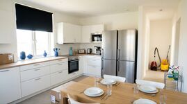 GK11 / TOMASZ-LIVING in AACHEN - Modernes Bad + Smart TV Bild 2 GK11 / TOMASZ-LIVING in AACHEN - Modernes Bad + Smart TV Bild 2