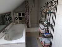 DG Wohnung im Grünen! Außerhalb und doch Zentral Bild 7 DG Wohnung im Grünen! Außerhalb und doch Zentral Bild 7