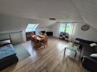 DG Wohnung im Grünen! Außerhalb und doch Zentral Bild 2 DG Wohnung im Grünen! Außerhalb und doch Zentral Bild 2