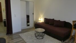 Schönes Studio mit Balkon direkt am Rhein Bild 1 Schönes Studio mit Balkon direkt am Rhein Bild 1