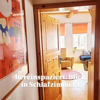 Blick Eingang Wohnung in das große Zimmer Blick Eingang Wohnung in das große Zimmer