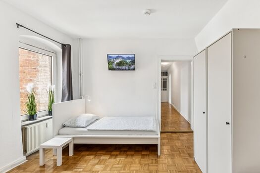 90 Betten in Kassel | 1-5 Zimmer | 2-10 Pers. 90 Betten in Kassel | 1-5 Zimmer | 2-10 Pers.