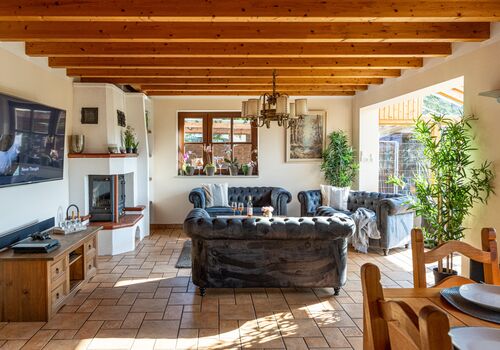 Ferienhaus Wiesenblick 160m2 *4 SZ,2Bäder,große Küche,Sauna* Bild 1 Ferienhaus Wiesenblick 160m2 *4 SZ,2Bäder,große Küche,Sauna* Bild 1