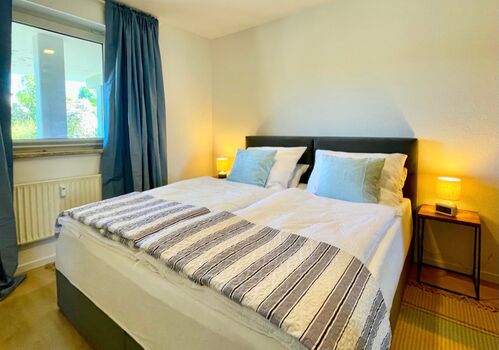 Schlafzimmer mit Kingsize Boxspringbett Schlafzimmer mit Kingsize Boxspringbett