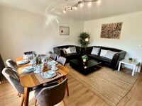 5 Zimmer Apartment mit 2 Badezimmern für 9 Personen Bild 2 5 Zimmer Apartment mit 2 Badezimmern für 9 Personen Bild 2