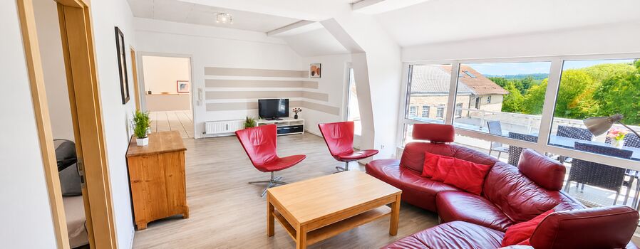 Loft für 8 Gäste 135qm Dachterrasse Wlan Parkplatz Smart Loft für 8 Gäste 135qm Dachterrasse Wlan Parkplatz Smart