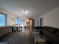 großes Wohn- Esszimmer mit Durchgang zur offenen Küche großes Wohn- Esszimmer mit Durchgang zur offenen Küche