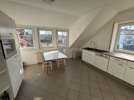 Küche und Essbereich Küche und Essbereich