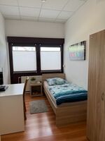 Freundliche Monteurwohnung mit Parkplatz in Solingen Bild 2 Freundliche Monteurwohnung mit Parkplatz in Solingen Bild 2