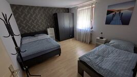 Schöne, sonnige Ferienwohnung mit Terasse im Herzen von Roth Bild 2 Schöne, sonnige Ferienwohnung mit Terasse im Herzen von Roth Bild 2
