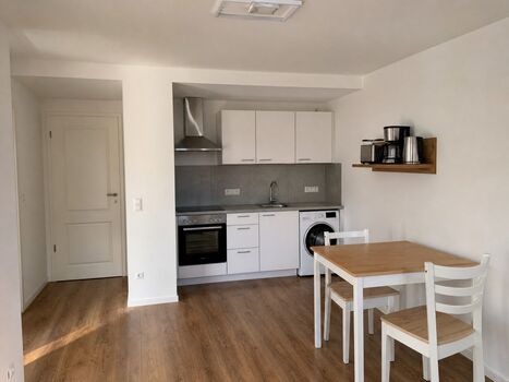 MH44 / TOMASZ-LIVING in RATINGEN - Komfortable Zimmer Picture 4 MH44 / TOMASZ-LIVING in RATINGEN - Komfortable Zimmer Picture 4