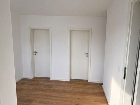 MH44 / TOMASZ-LIVING in RATINGEN - Komfortable Zimmer Picture 5 MH44 / TOMASZ-LIVING in RATINGEN - Komfortable Zimmer Picture 5