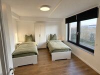 MH44 / TOMASZ-LIVING in RATINGEN - Komfortable Zimmer Bild 1 MH44 / TOMASZ-LIVING in RATINGEN - Komfortable Zimmer Bild 1