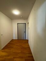 Moderne Monteurwohnung mit Balkon, WLAN, voll ausgestatteter Küche & Par Bild 6 Moderne Monteurwohnung mit Balkon, WLAN, voll ausgestatteter Küche & Par Bild 6