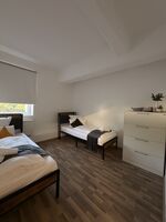 Großzügiges Doppelzimmer mit Stauraum Großzügiges Doppelzimmer mit Stauraum