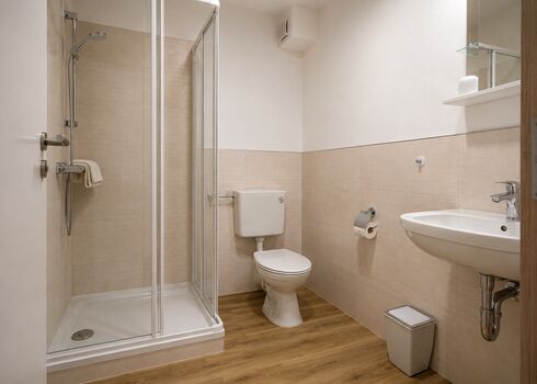 Duschbad Doppelzimmer Duschbad Doppelzimmer