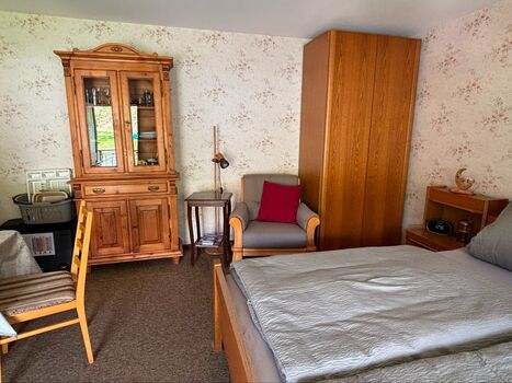 Ruhiges Zimmer mit eigenem Bad, Seelage Meersburg Bild 3 Ruhiges Zimmer mit eigenem Bad, Seelage Meersburg Bild 3