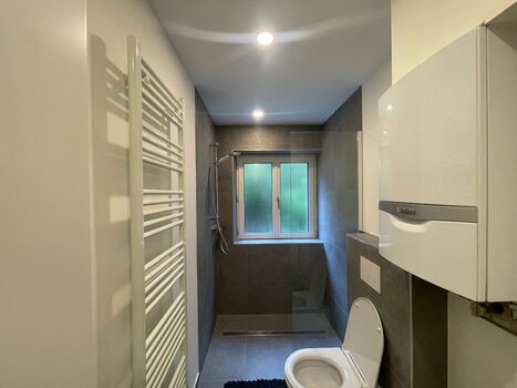 Bad / WC / Dusche Bad / WC / Dusche