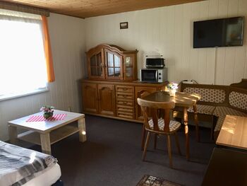 "Kleines Haus am Wald" Bild 2 "Kleines Haus am Wald" Bild 2
