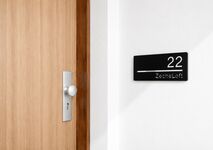 Ansicht vom Wohnungseingang: Willkommen im ZecheLoft 22. Ihr modernes Apartment ist leicht zu finden und bietet einen komfortablen, stilvollen Rückzugsort. Perfekt für Geschäftsreisende, Städtereisen oder einen entspannten Aufenthalt. Ansicht vom Wohnungseingang: Willkommen im ZecheLoft 22. Ihr modernes Apartment ist leicht zu finden und bietet einen komfortablen, stilvollen Rückzugsort. Perfekt für Geschäftsreisende, Städtereisen oder einen entspannten Aufenthalt.