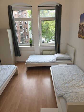Kassel | bis zu 36 Monteurbetten | Smart TV | Küche | Internet Picture 2 Kassel | bis zu 36 Monteurbetten | Smart TV | Küche | Internet Picture 2