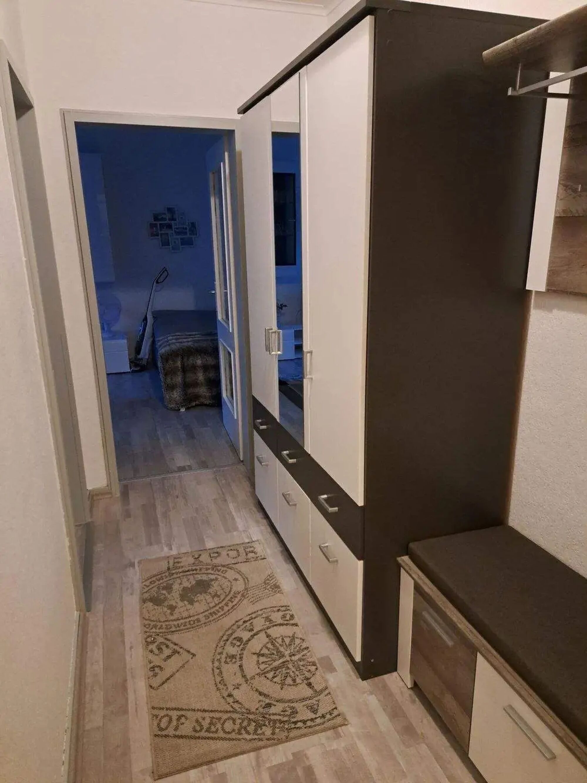 Kleiderschrank Kleiderschrank