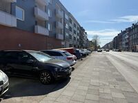 Kostenlose Parkplätze direkt vor dem Haus – bequem, sicher und ideal für Langzeitgäste. Kein Stress bei der Parkplatzsuche! #KostenloseParkplätze #KomfortPur #Langzeitaufenthalt #VonVImmoServiceUG Kostenlose Parkplätze direkt vor dem Haus – bequem, sicher und ideal für Langzeitgäste. Kein Stress bei der Parkplatzsuche! #KostenloseParkplätze #KomfortPur #Langzeitaufenthalt #VonVImmoServiceUG