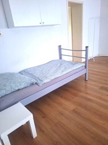 Schlafzimmer mit Einzelbett Schlafzimmer mit Einzelbett