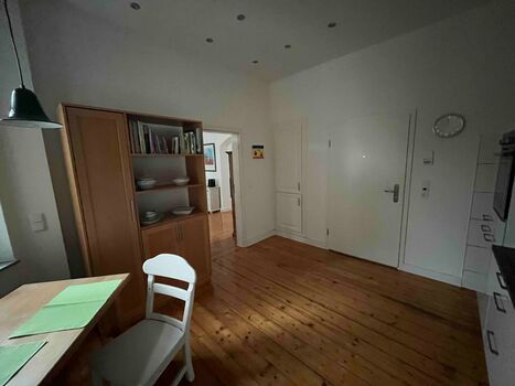 Moderne Wohnung auf Zeit mit sehr guter Verkehrsanbindung Zdjęcie 2 Moderne Wohnung auf Zeit mit sehr guter Verkehrsanbindung Zdjęcie 2