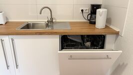 Neu renoviert: Wohnungen mit Einzelbetten, TV, WLAN, Parkpl. Bild 13 Neu renoviert: Wohnungen mit Einzelbetten, TV, WLAN, Parkpl. Bild 13