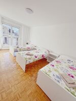 Schönbrunner Allee - 3 Zimmer Wohnung Bild 1 Schönbrunner Allee - 3 Zimmer Wohnung Bild 1