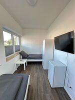 AHOI HOMES | Unterkunft in Henstedt-Ulzburg nahe Autobahn A7 Bild 1 AHOI HOMES | Unterkunft in Henstedt-Ulzburg nahe Autobahn A7 Bild 1