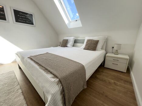Schlafzimmer 1 (2x2 Doppelbett) Schlafzimmer 1 (2x2 Doppelbett)
