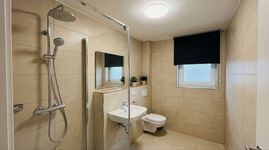 GK50 / TOMASZ-LIVING in SIMMERATH - Parkplatz und WLAN Bild 6 GK50 / TOMASZ-LIVING in SIMMERATH - Parkplatz und WLAN Bild 6