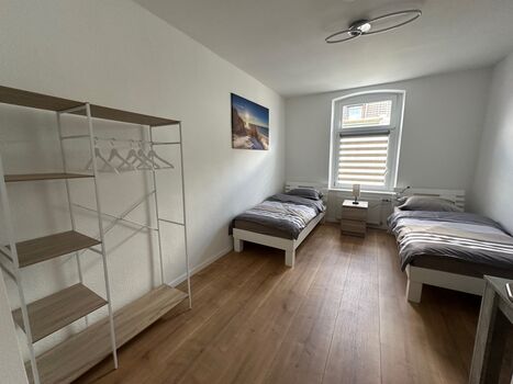 DERKO APART 2 Picture 3 DERKO APART 2 Picture 3